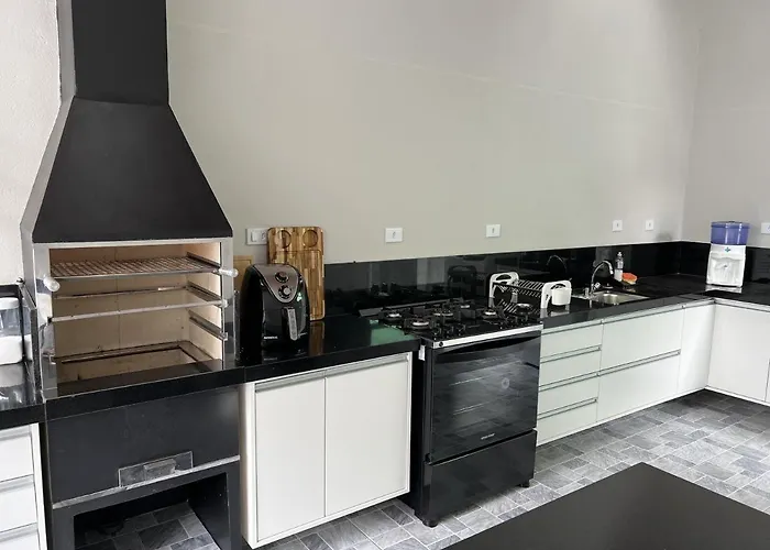 Casa Em Martim De Sa