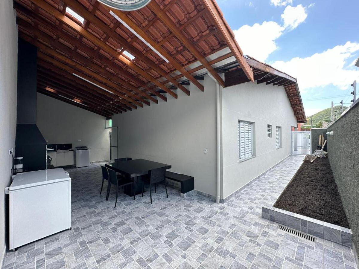 Casa Em Martim De Sa